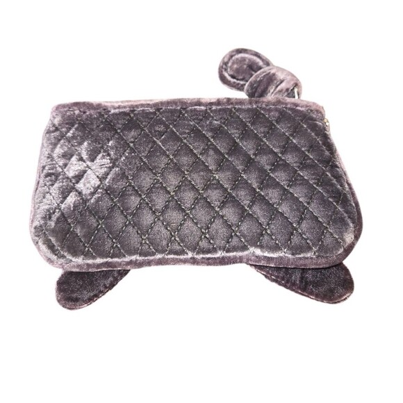Juicy Couture Purplish Gray Quilted Velvet Bow Front Zippered Wristlet 8"X4"X1" - Picture 4 of 11